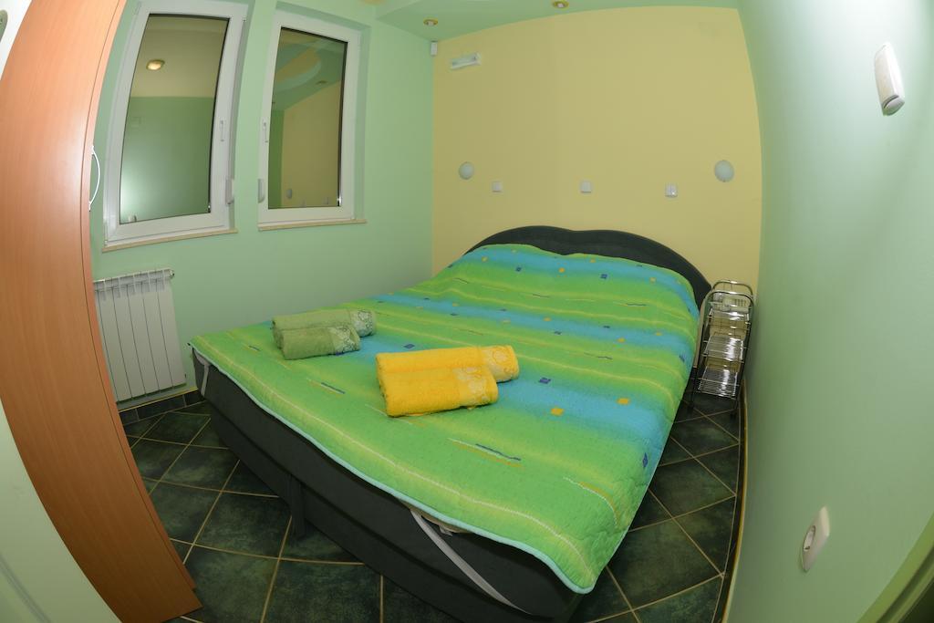 Rooms And Apartaments De Niro Търпейца Стая снимка