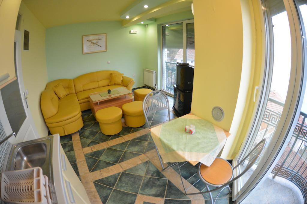 Rooms And Apartaments De Niro Търпейца Стая снимка
